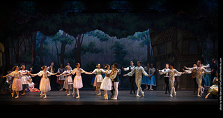 Giselle by Canyon Concert Ballet