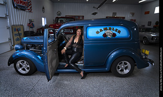 Car Cuties Pinup Shoot