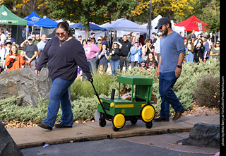 Tour de Corgi 2025 - Costume Contest
