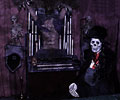 Scream Theme Haunted House organ and skeleton