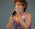 Colleen Crosson on vocals