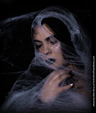 Andrea - spiderweb model shoot