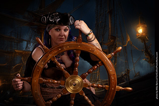 Jennifer dark pirate shoot