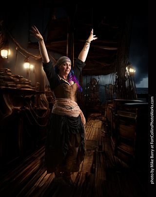 Jennifer dark pirate shoot