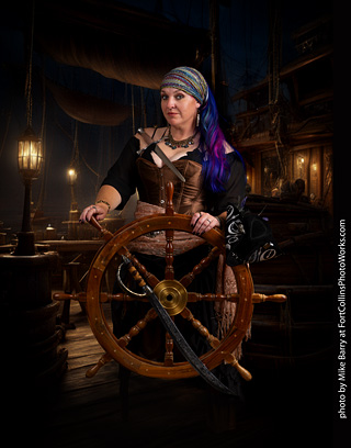 Jennifer dark pirate shoot